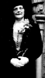 Dorothy (Dolly) Millicent WOOLHOUSE