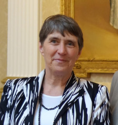 Ilse L (Claudia) BECKER