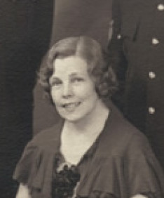 Victoria Dorothy (Dolly) ELLISTON
