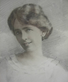 Mary Edme KITCHENER 